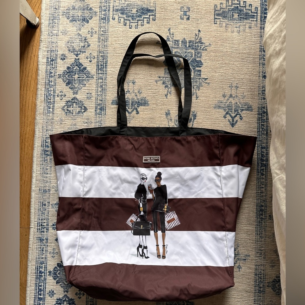 Henri bendel reversible tote with pouch
